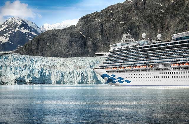 Cruise ship glacier